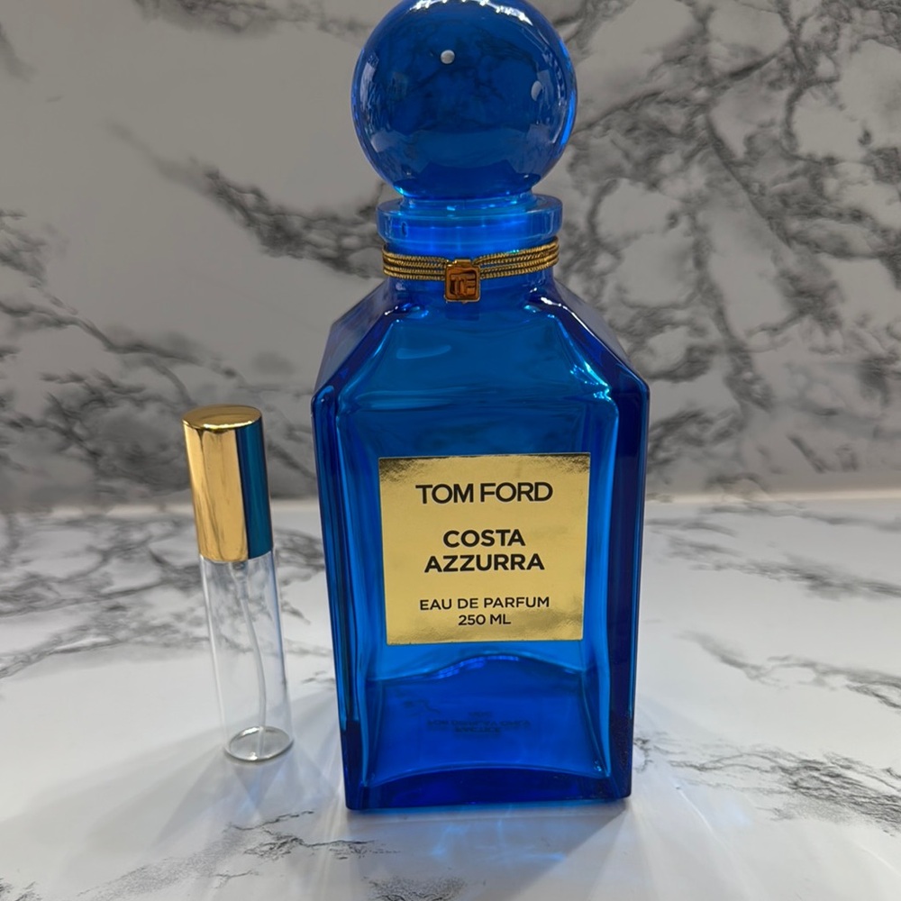 NWOB Tom Ford 10ml travel atomizer: Costa Azzurra
No box
100% authentic